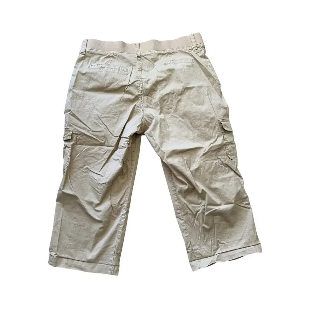 LEE Women's Relaxed fit; Mid Rise; Cropped pants, Khaki, size 16 W